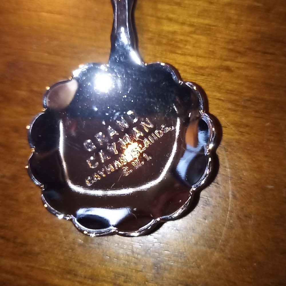 Vintage Souvenir Spoon 90's Grand Cayman Caymen Islands - Picture 3 of 3